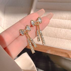 INS Butterfly Earrings With Rhinestones Fashion Temperament Jewelry (Color: Gold)